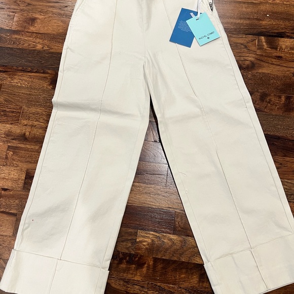 Rachel comey from target - Picture 3 of 5